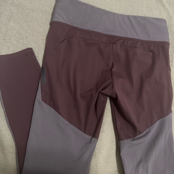 Ryu Maroon Leggings - Picture 4 of 4